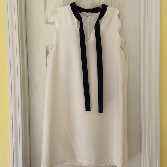 Modcloth English Factory white shift dress navy bow tie scalloped sleeves - Picture 3 of 6